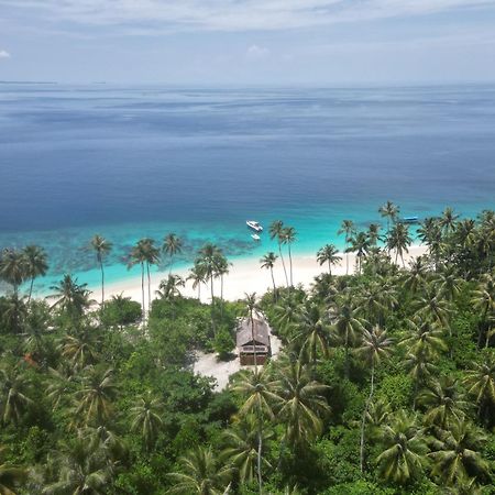 Pinang Island - Private Island Sea View Bungalows Singkil  ภายนอก รูปภาพ
