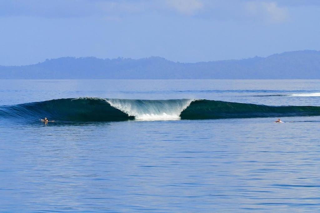 Pinang Island - Private Island Sea View Bungalows Singkil  ภายนอก รูปภาพ