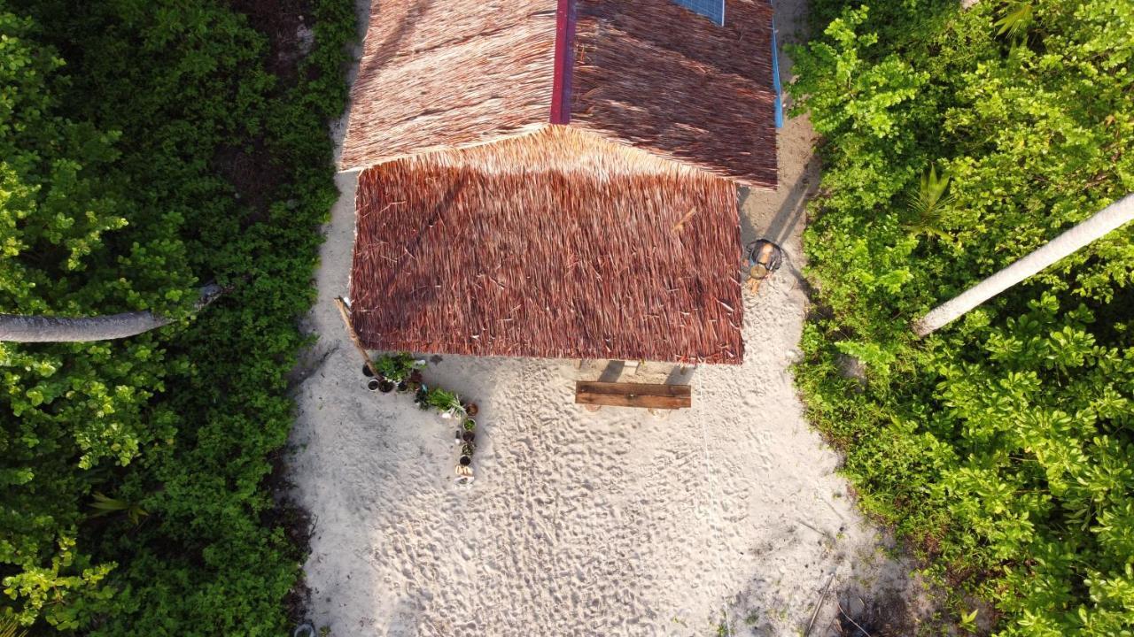 Pinang Island - Private Island Sea View Bungalows Singkil  ภายนอก รูปภาพ